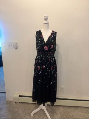 White House Black Market Black Floral Sleeveless Midi Dress